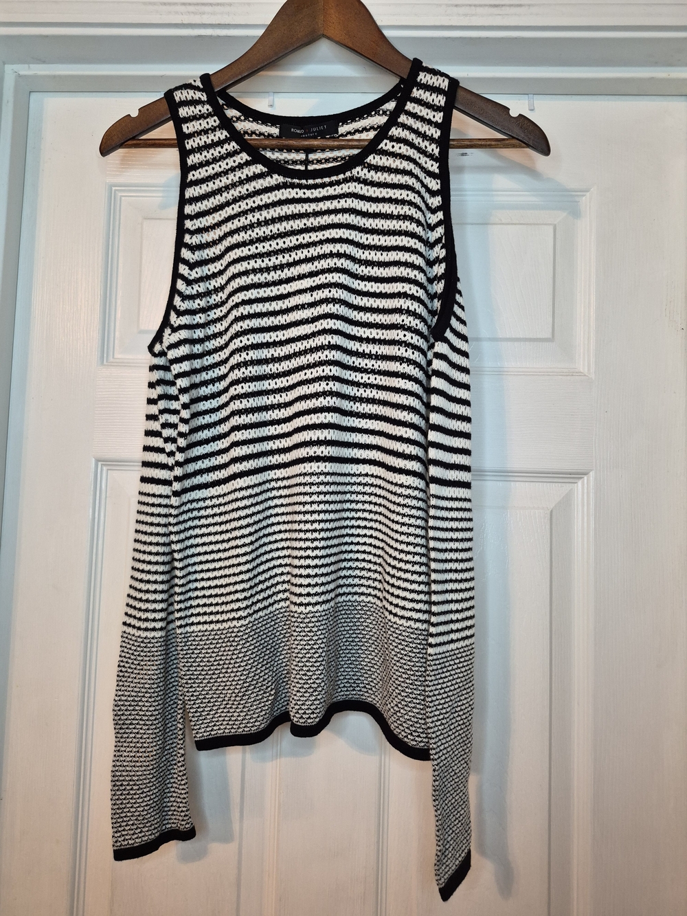 Romeo & Juliet Couture Black & White Striped Open Knit Top L NWT